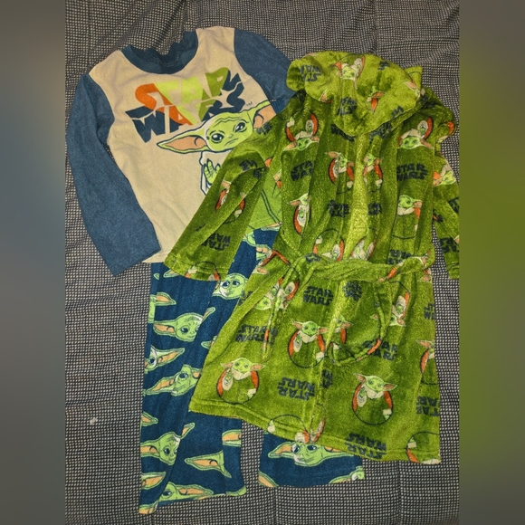 Star Wars Baby Yoda Pajama Set - Picture 1 of 8